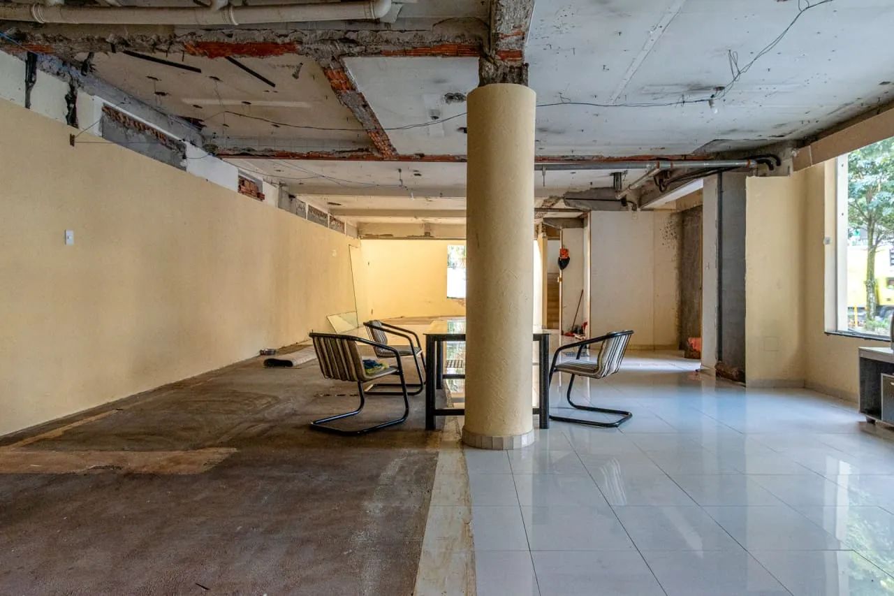 Casa comercial na Avenida Giovanni Gronchi, 5340  1505 m² - Foto 4