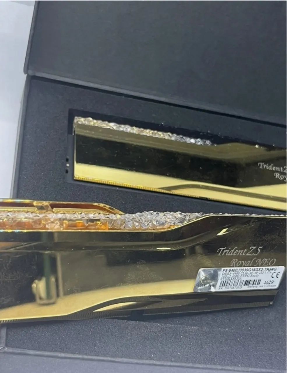 Kit Memória DDR5 G.Skill Trident Z5 Royal Neo GOLD 2x16GB) 6400MHz