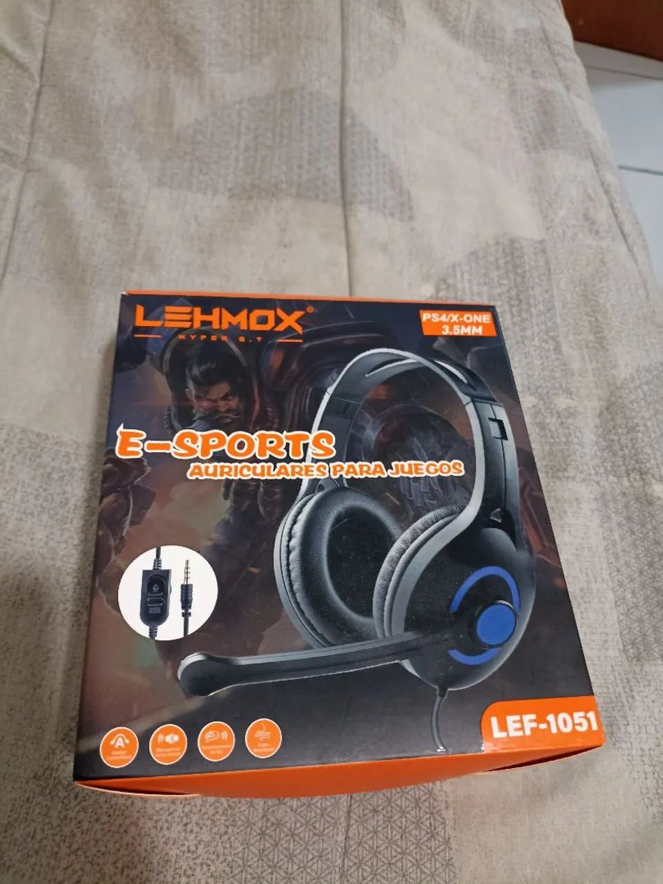 Fone Lehmox novo na caixa 