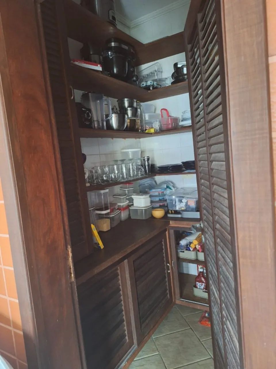 Sobrado estilo rústico | 227m² | 4 quartos | varanda ampla. - Foto 4