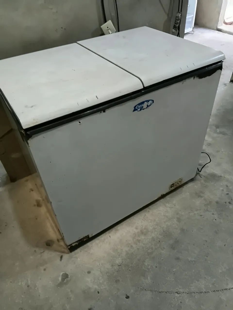 Freezer horizontal 330 litros Esmaltec - Foto 4