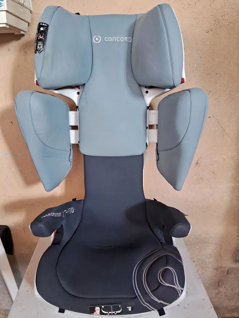 Cadeirinha de carro transforme xt-pro, ela deita r almenta serve até 9 anos. .150 cada - Foto 5