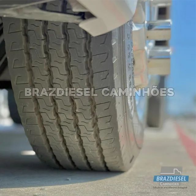 Vw Constellation 24.280 6x2 2020 Automático, baú 8,50m - Foto 11