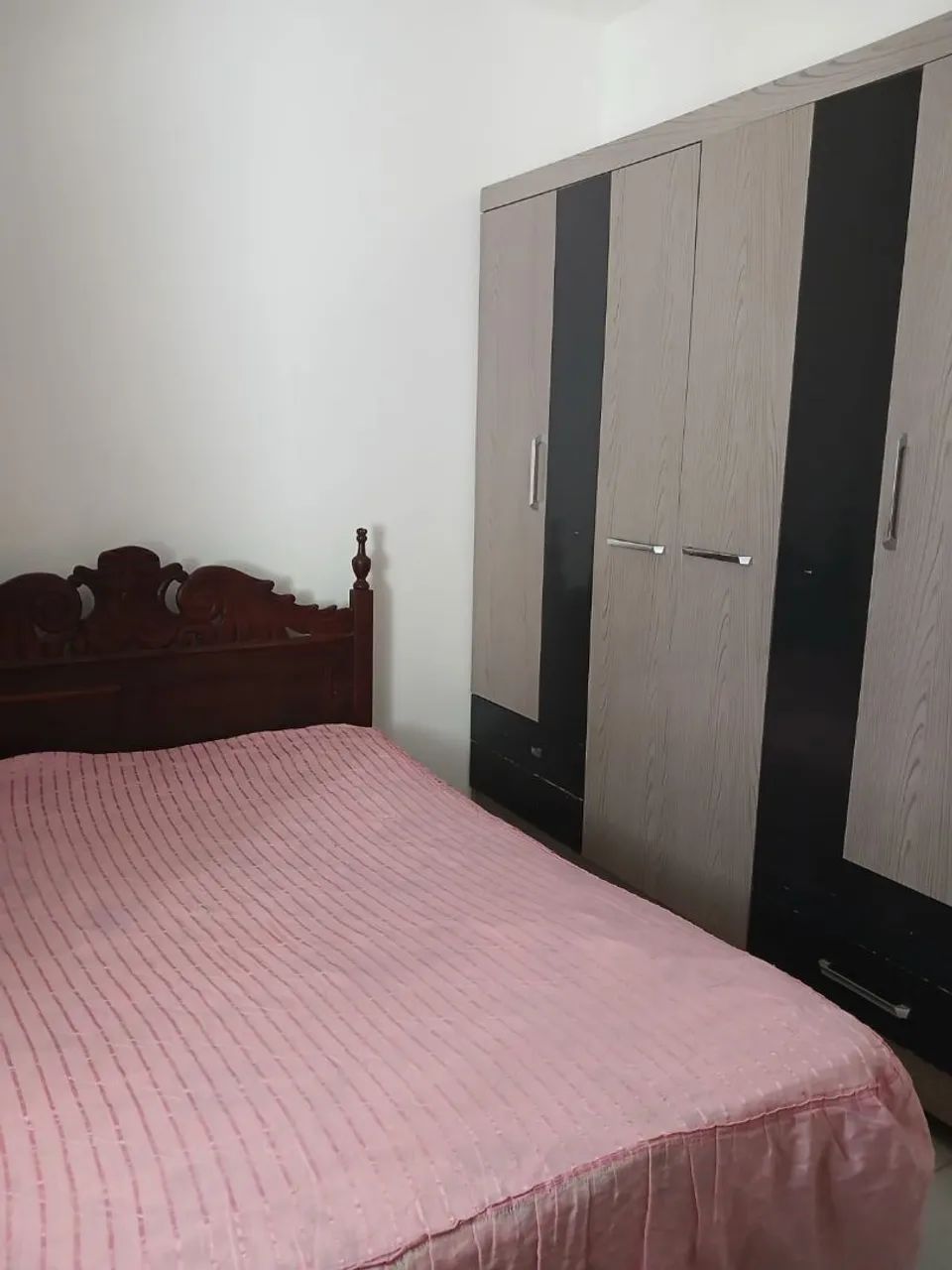Aluga-se casa mobiliada (para moça) - Foto 2