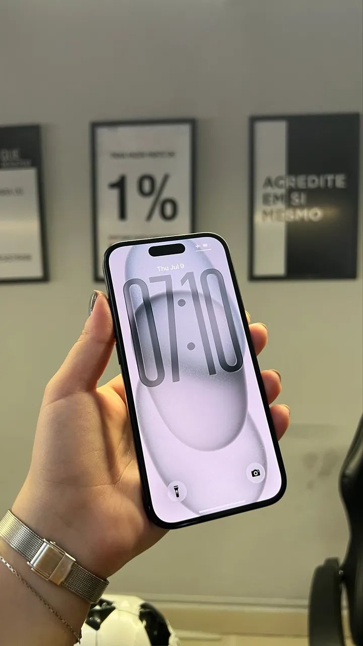 iPhone 15 128GB original com caixa 90% - Foto 3