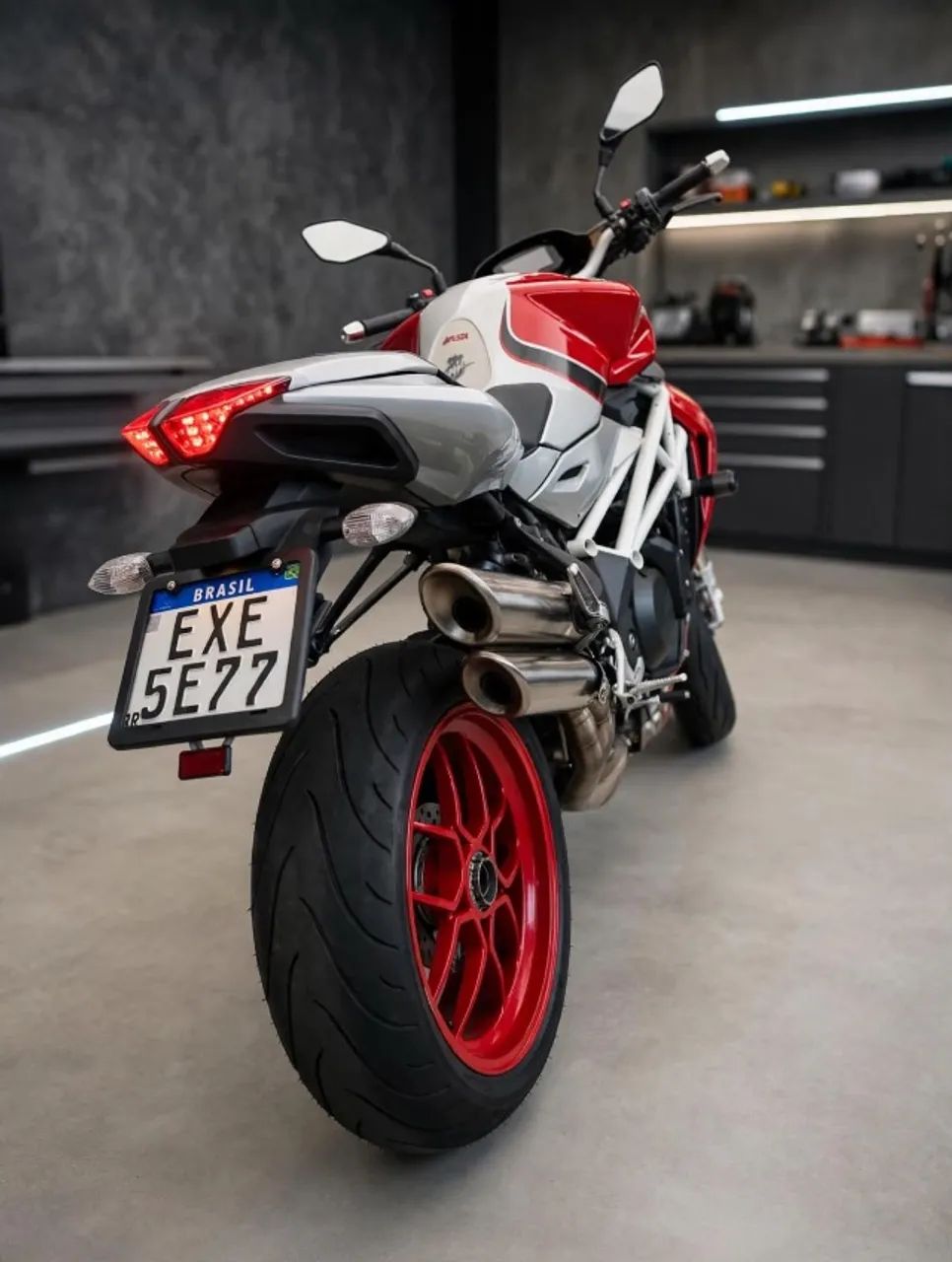 MV AGUSTA BRUTALE 1090RR 2012 - Foto 3