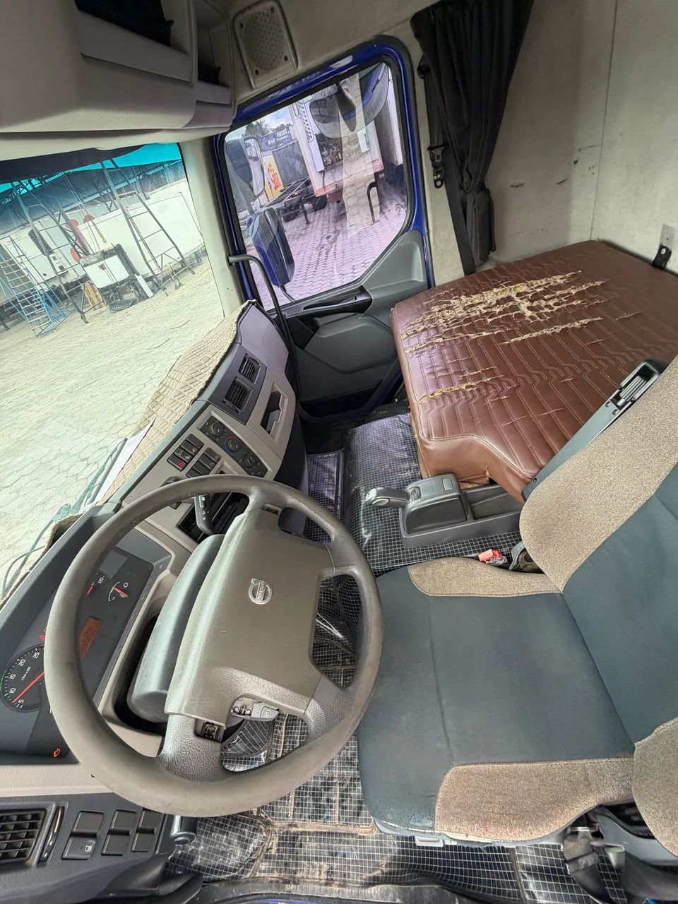 Bitruck Volvo 2020 - Caminhões - Chapada, Manaus 1495145037 | OLX
