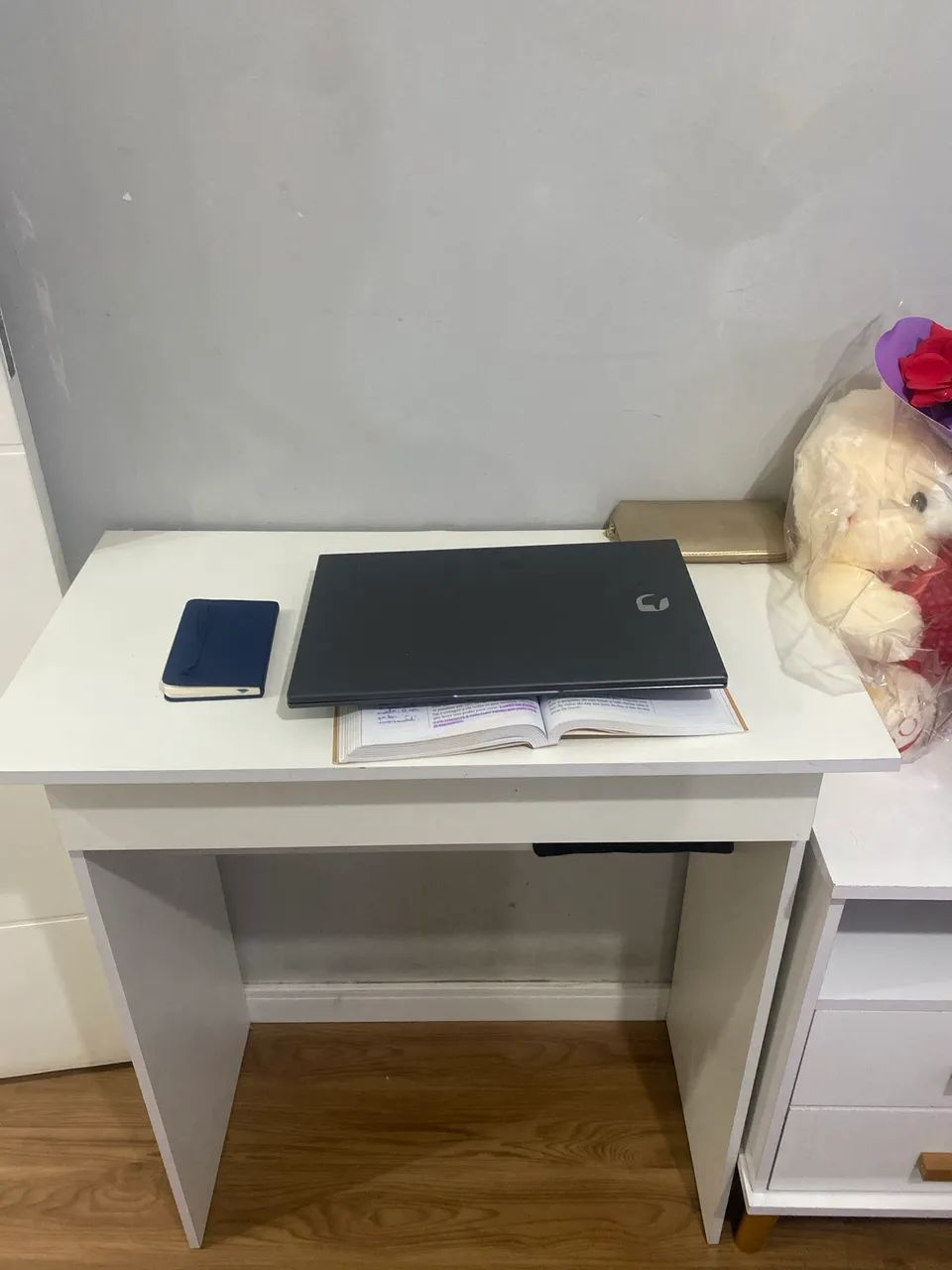 Escrivaninha para estudos com gaveta  - Foto 4
