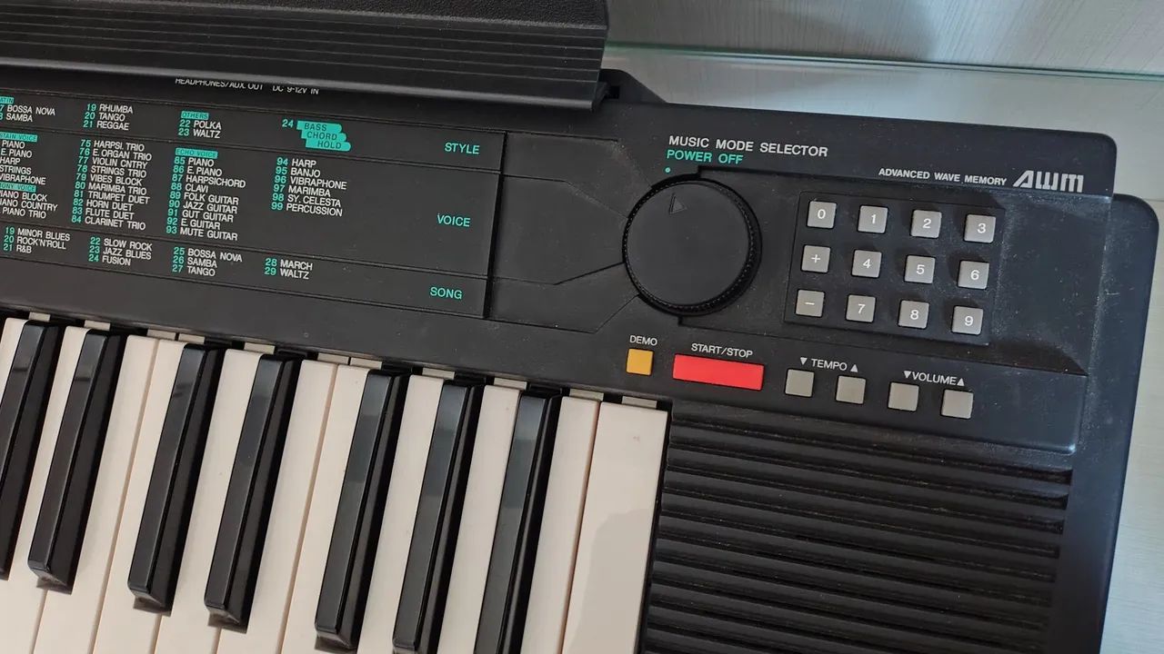 Teclado Yamaha PSR-75 - Foto 4