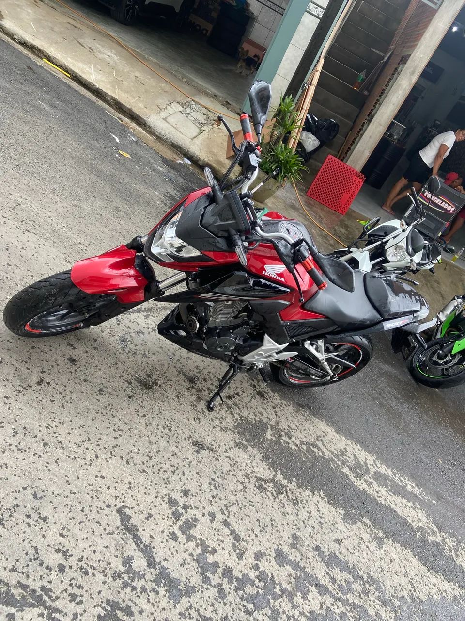 CB300F