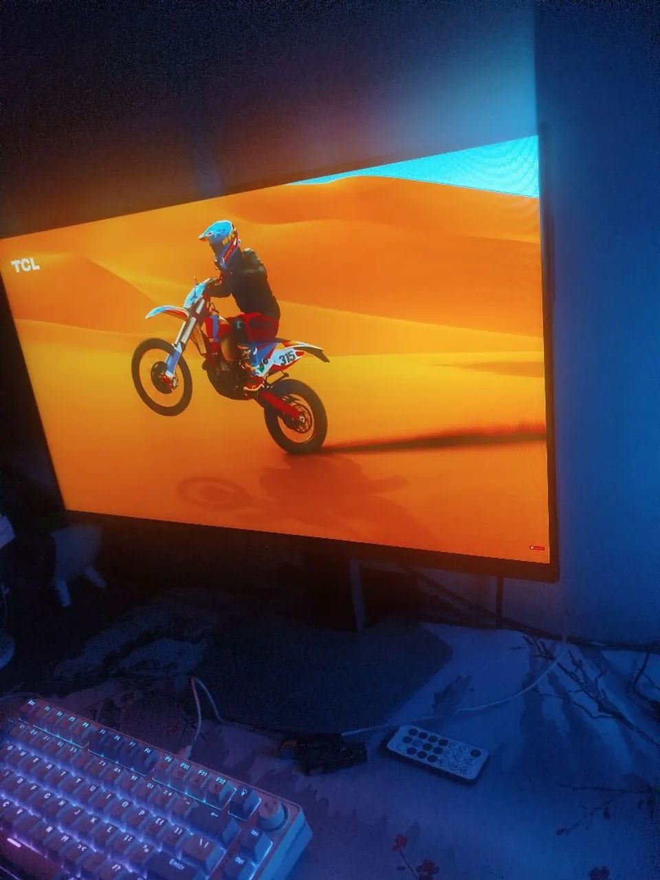Monitor TCL QD mini LED de 300mhz - Foto 4