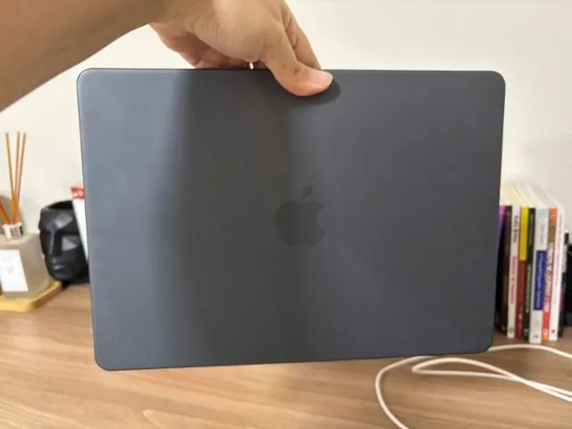 MacBook Air M2 (16GB RAM / 1TB SSD) + Kit Magic Apple - Impecável! - Foto 3