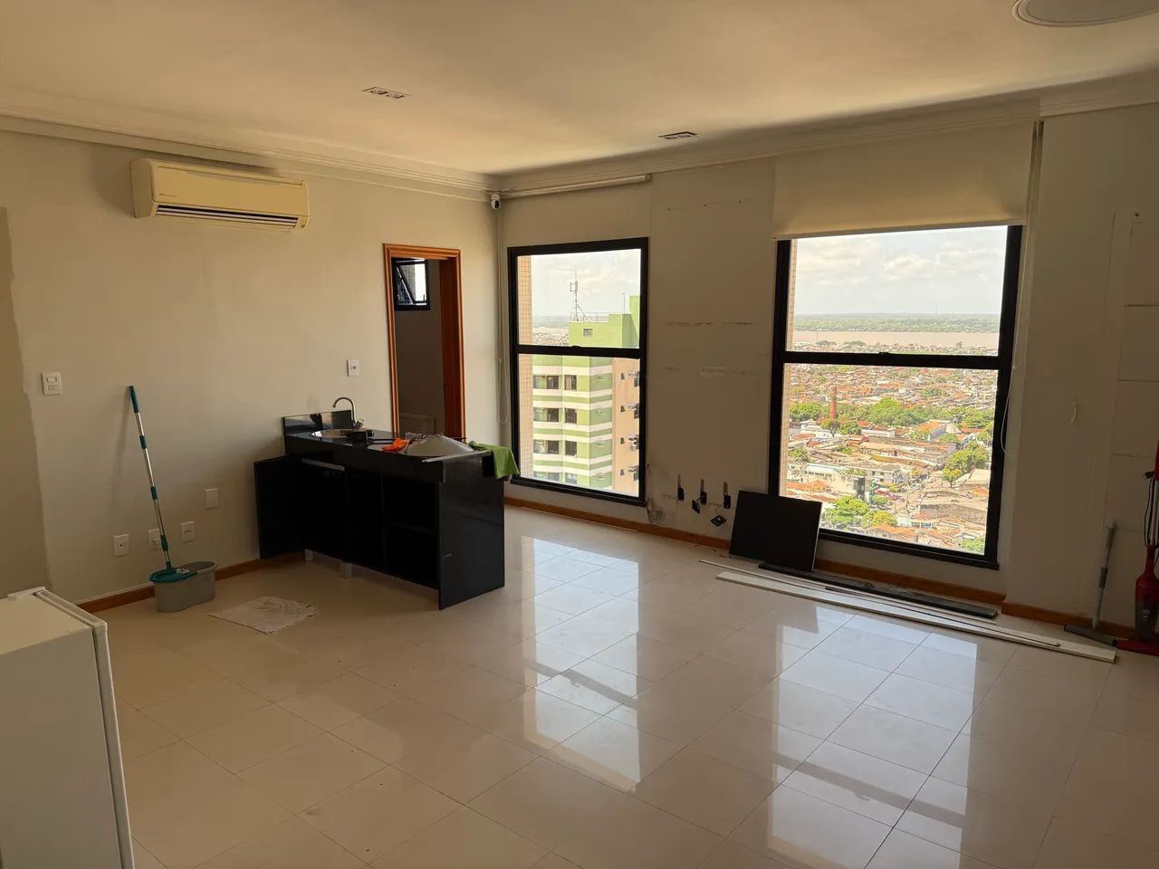 VENDO/ALUGO/M.Tower 