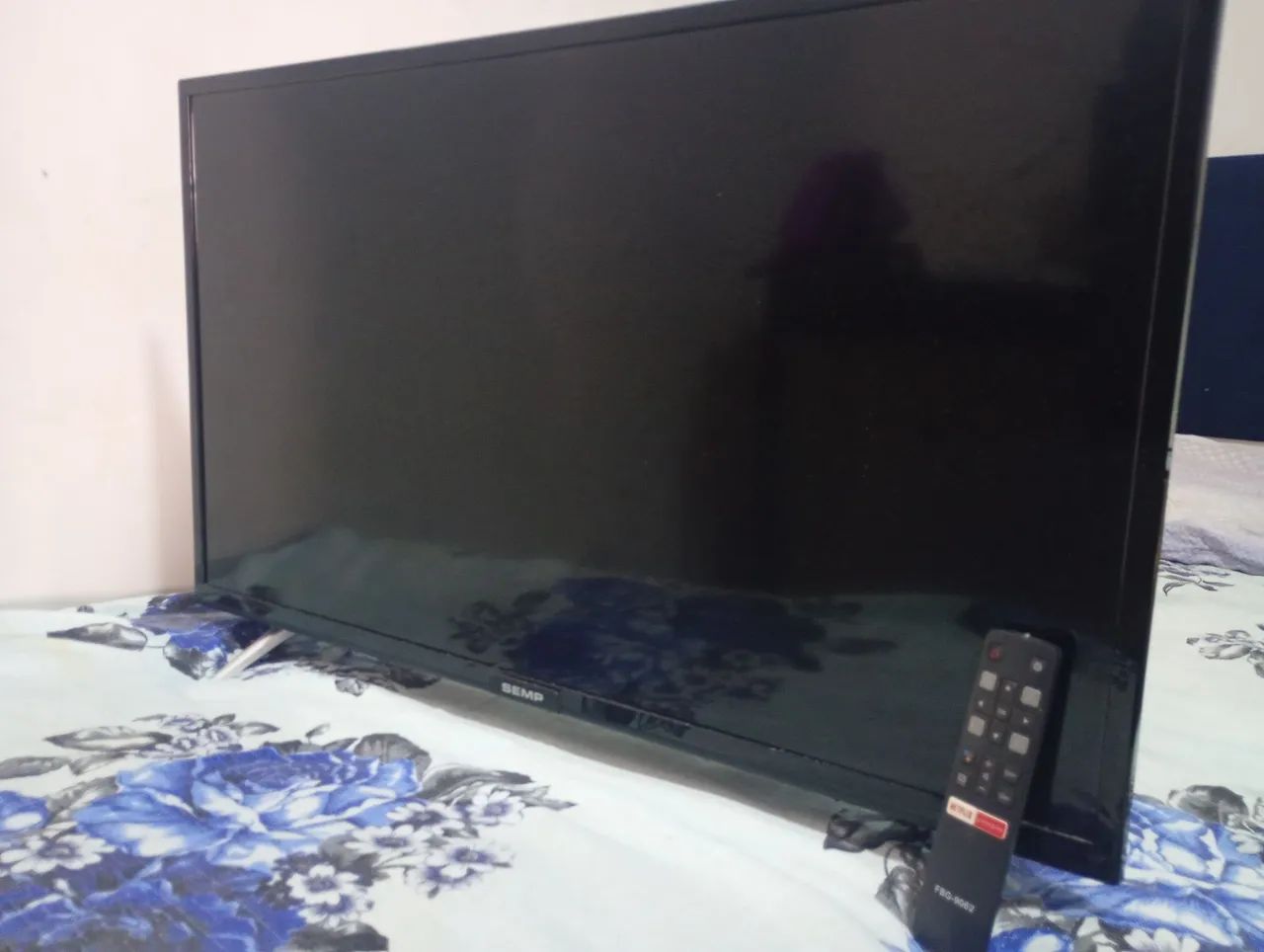 smarTv Semp 32 polegadas  - Foto 3