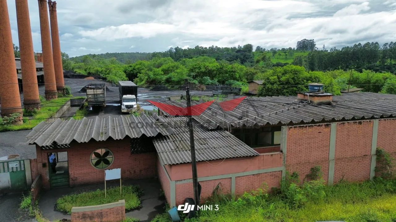Loja / Salão / Ponto Comercial à venda em Sete Lagoas - Foto 4