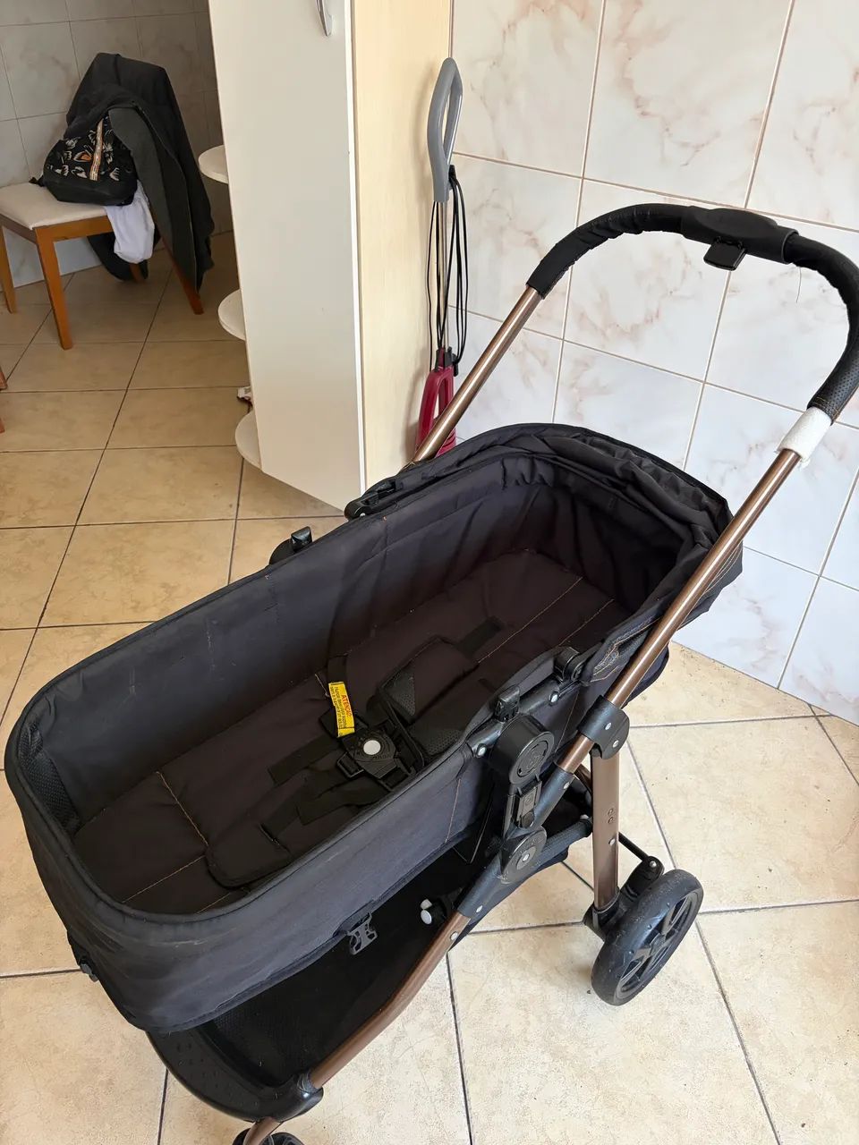 TRAVEL SYSTEM - CARRINHO BERÇO/MOISÉS + BEBÊ CONFORTO - Foto 3