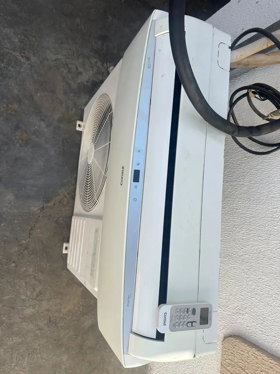 Ar-Condicionado Split Consul 12.000 BTUs - Com Defeito placa / Para Peças