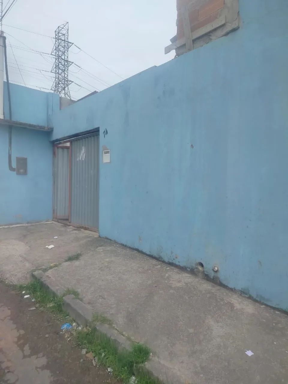 Quintal com 3 casas tudo murado  - Foto 3