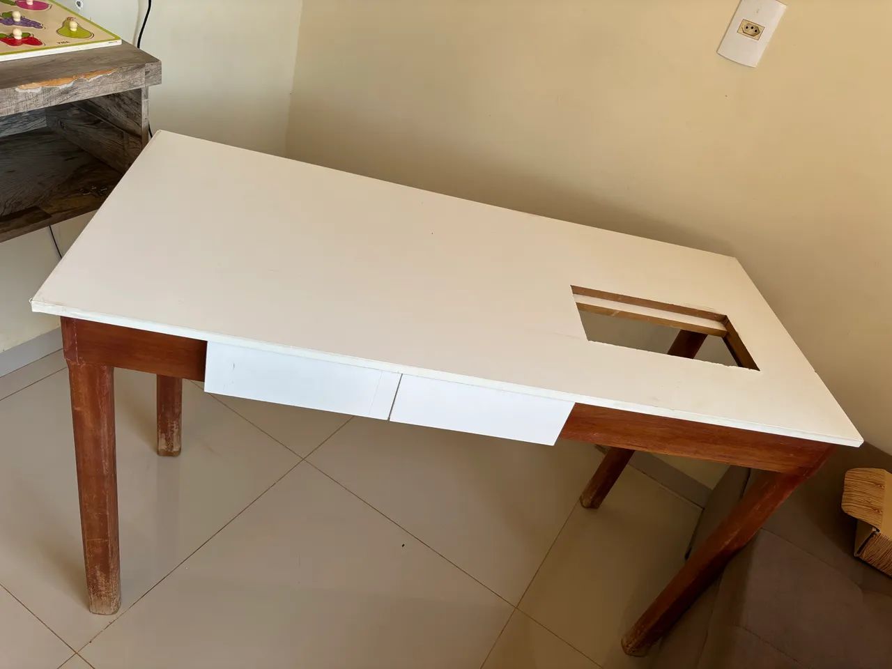 Mesa de Costura ou Passar - Foto 2