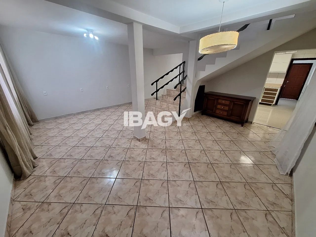 Excelente Casa 3 dormitório(s) em Estreito - Florianópolis - Foto 3