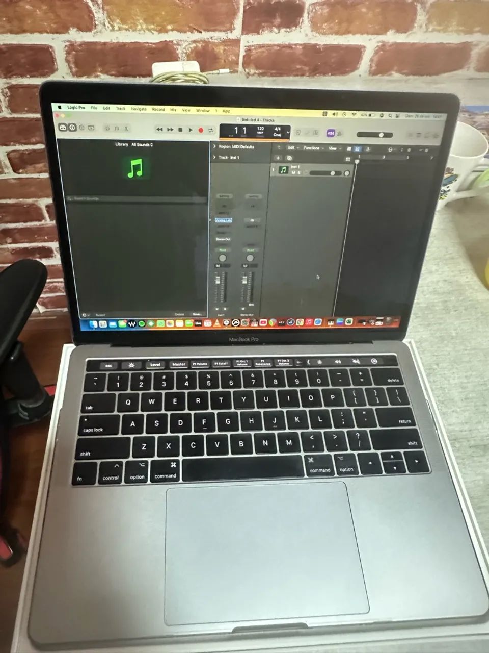 MacBook Pro I5 8Gb ram -Touch Bar - Foto 5