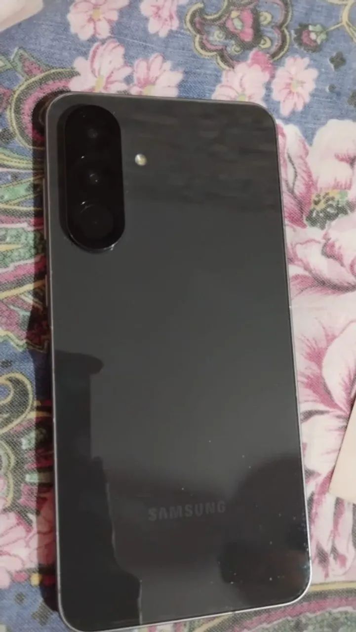 Celular A56  - Foto 4