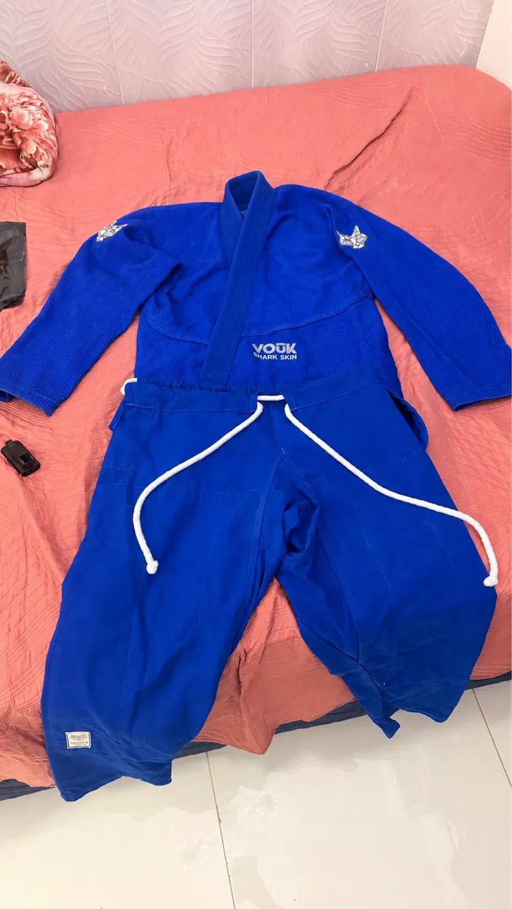 Kimono Vouk A0 (1 mês de uso)
