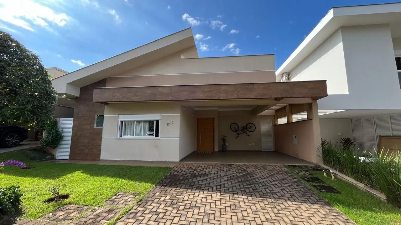 Casa em Condomínio Royal Maison