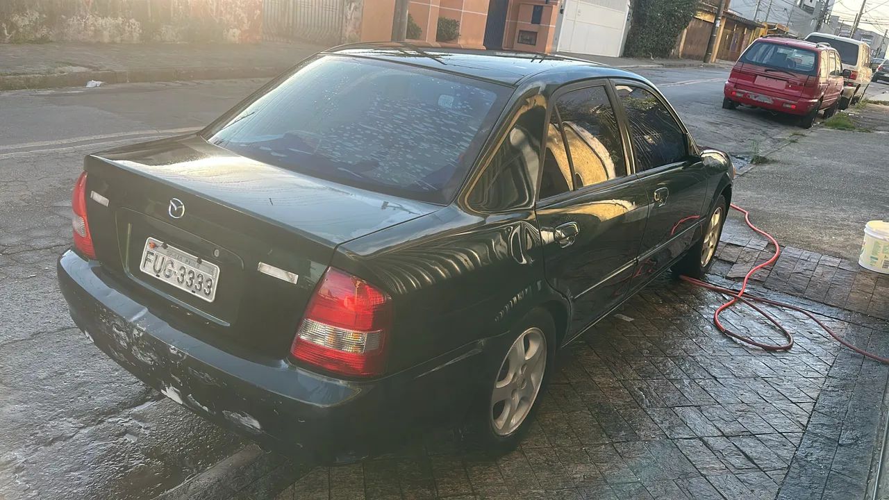 Mazda Protege Aut. 1999 - Foto 5
