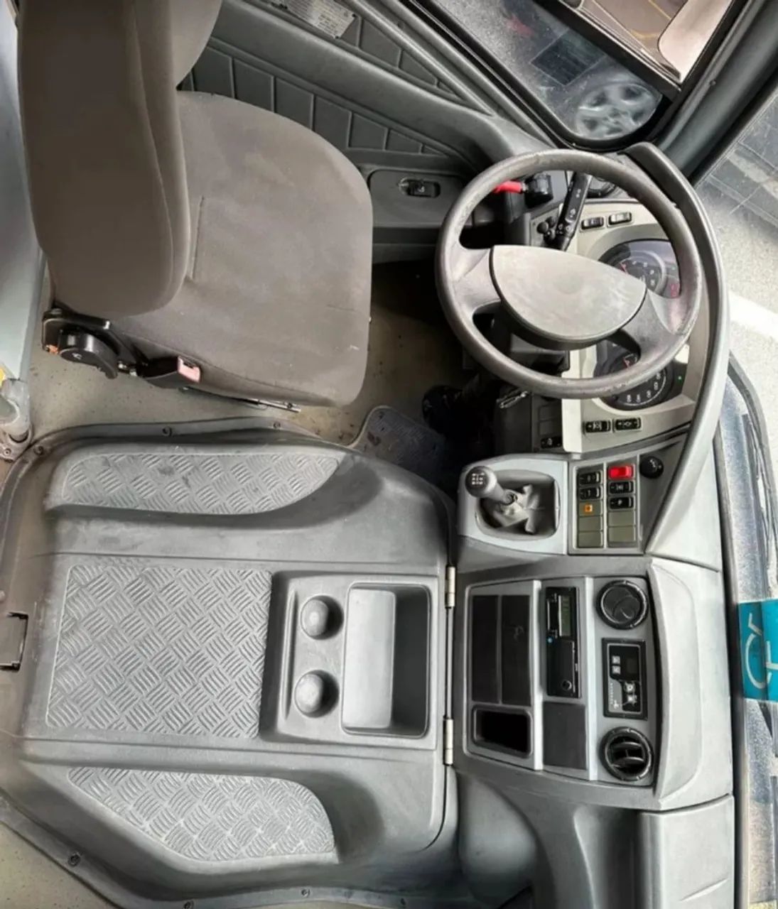 Micro Ônibus Marcopolo Volare V8L - Ano 2014 - Foto 9