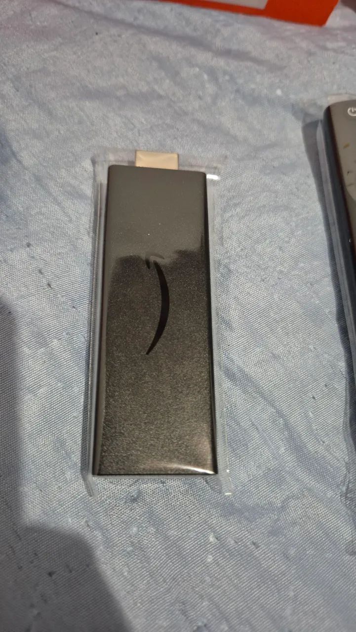 Fire TV Stick 3ª Geração com Alexa (inclui comandos na TV) - Foto 4