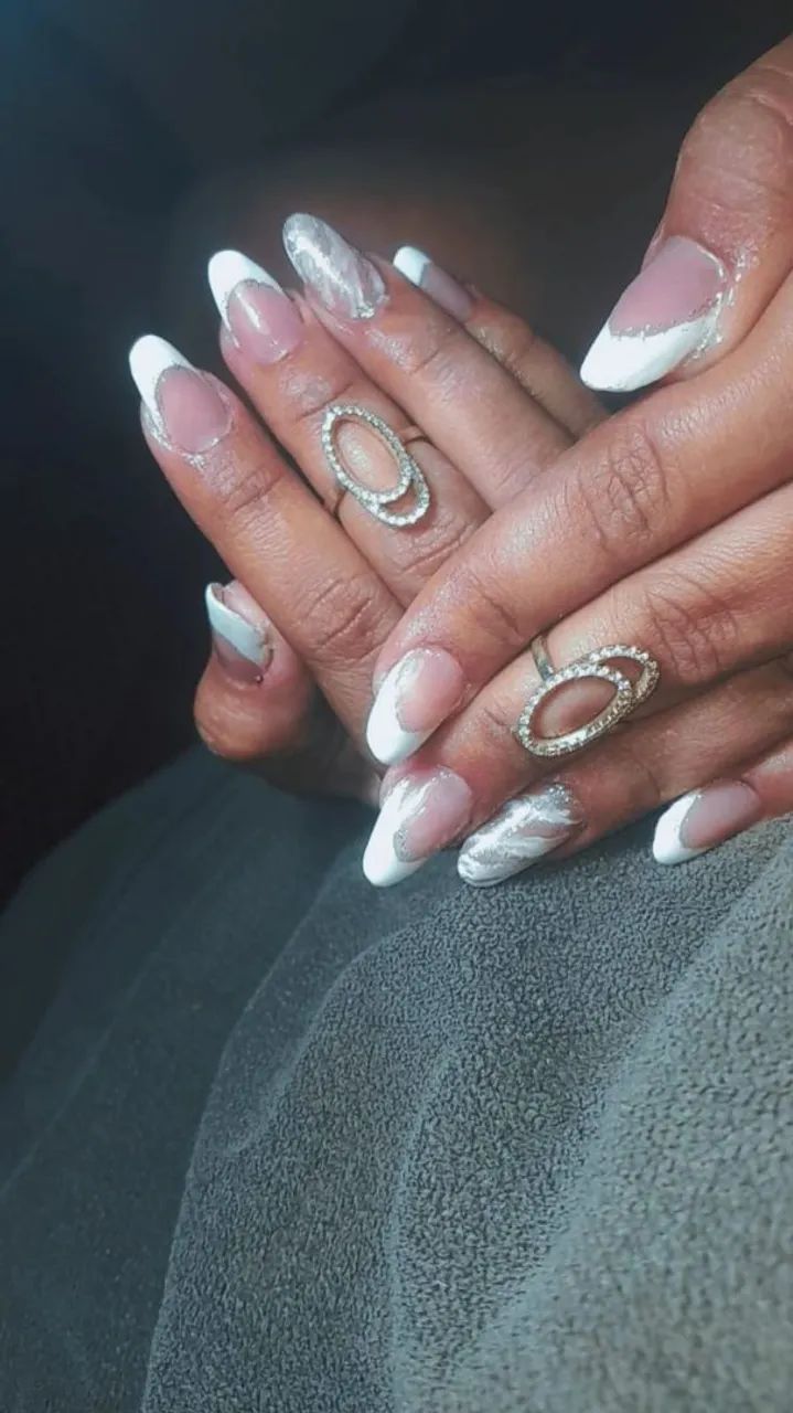 Manicure pedicure 