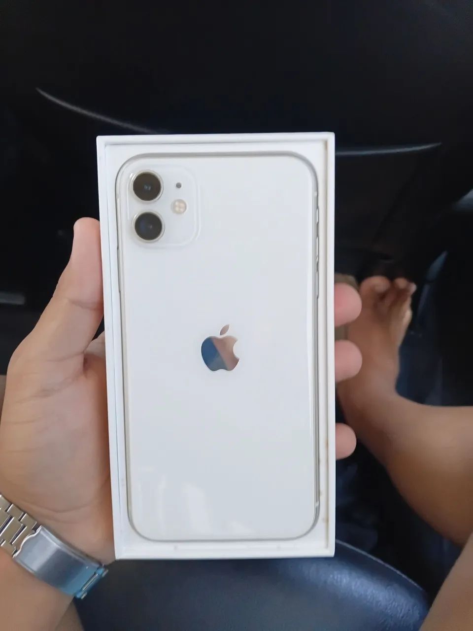 Iphone 11 128gb face id pegando, pegando tudo com caixa inclusa 2 meses de uso  - Foto 2