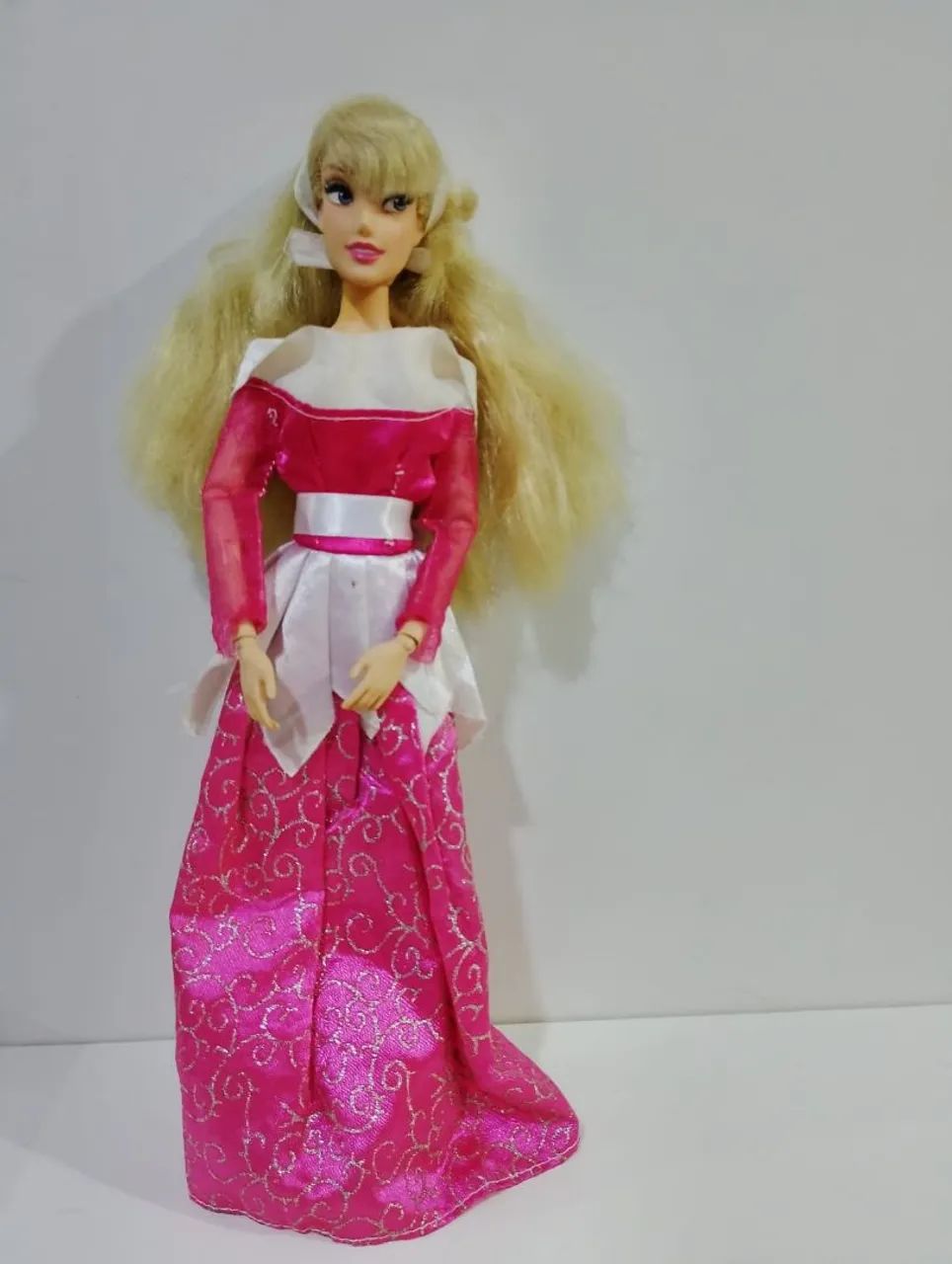 Boneca Princesa Aurora _ Bela adormecida  - Foto 4
