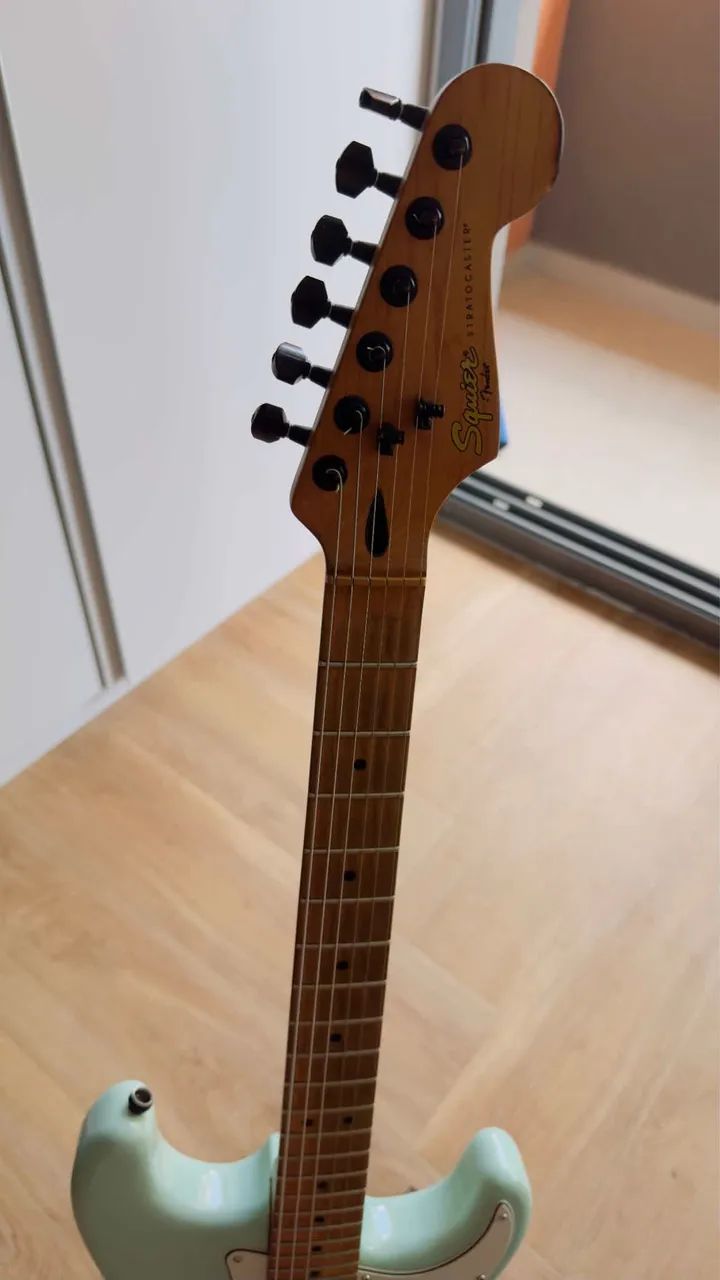 Guitarra Classic Vibe muito nova e com Upgrades  - Foto 3