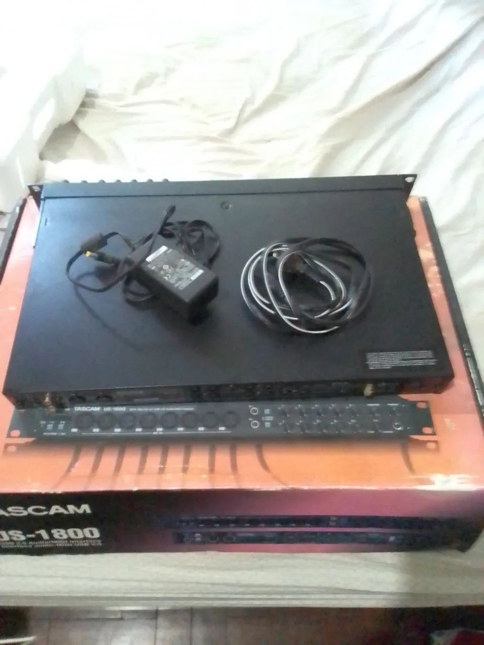 Interface de áudio Tascam US-1800 - Foto 3