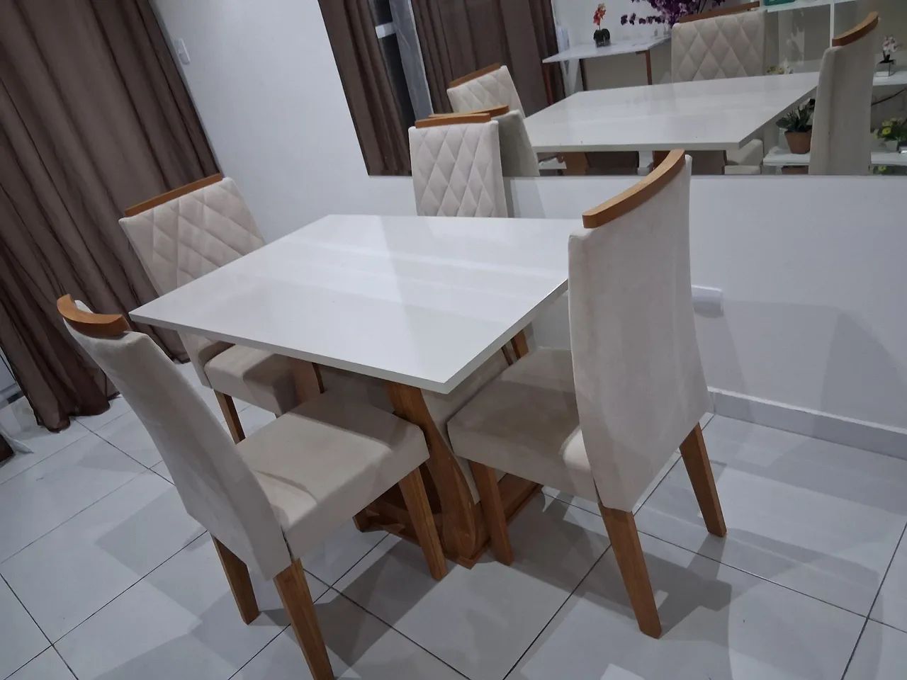 Mesa de jantar 4 cadeiras  - Foto 3
