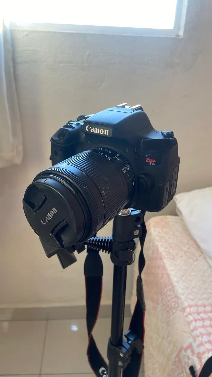 Canon T6i DSLR + 18-55mm STM | Excelente para Fotos e Vídeos