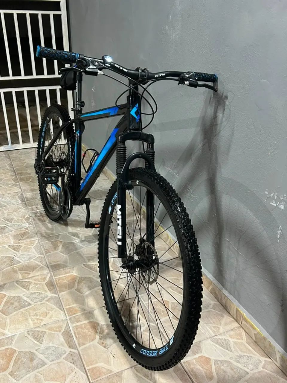 Bicicleta First Aro 29 - Com Acessórios - Foto 3