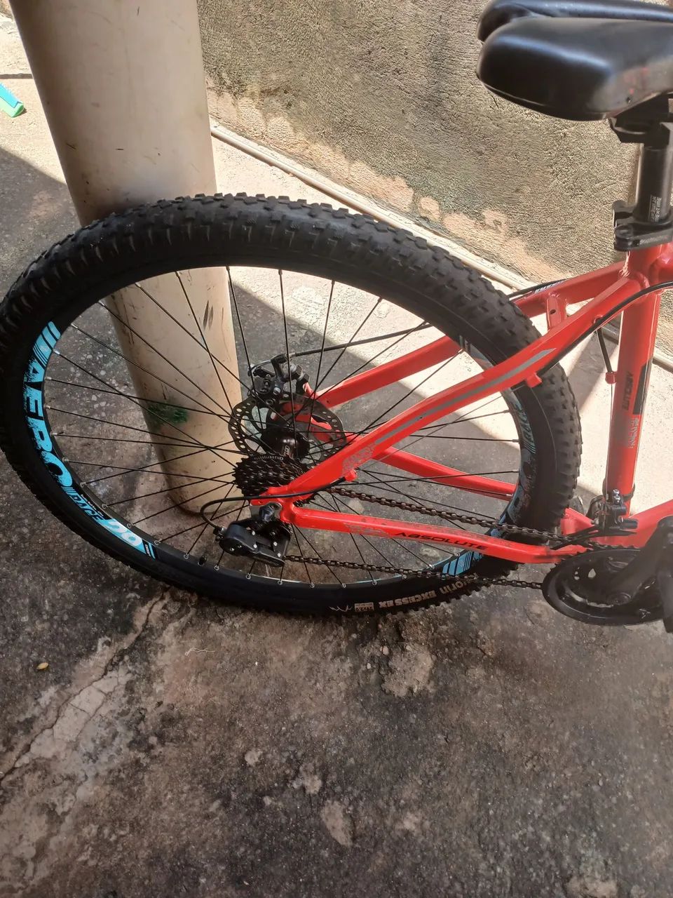 Vende se bicicleta aro 29 em excelente estado 