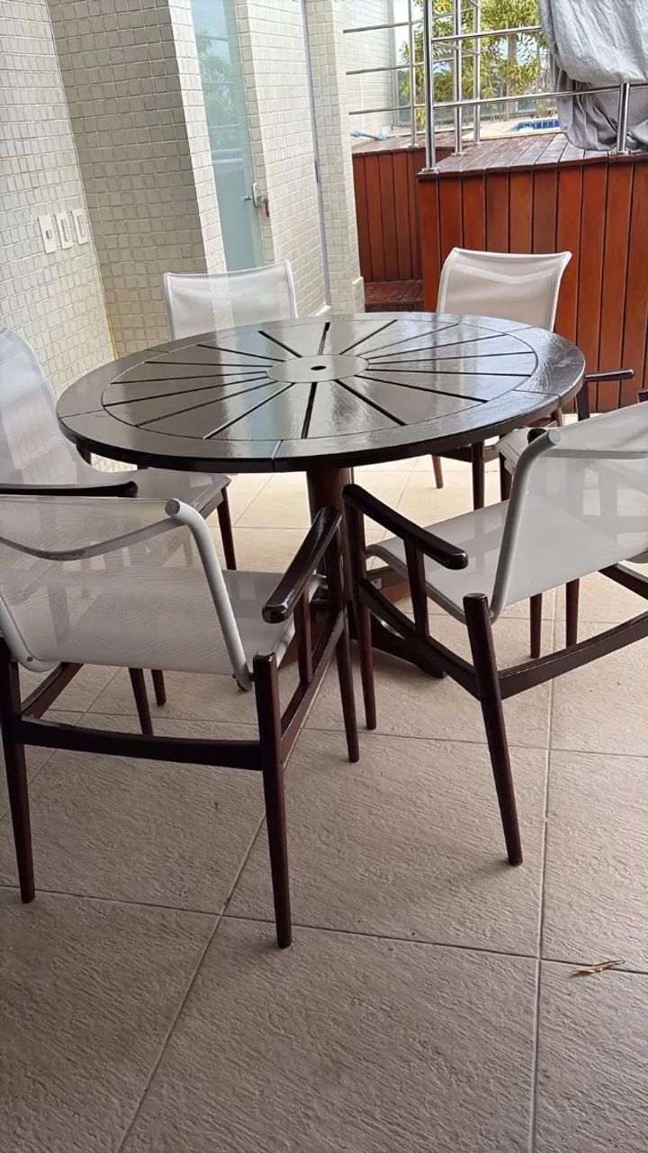 Mesa com 6 cadeiras  - Foto 2