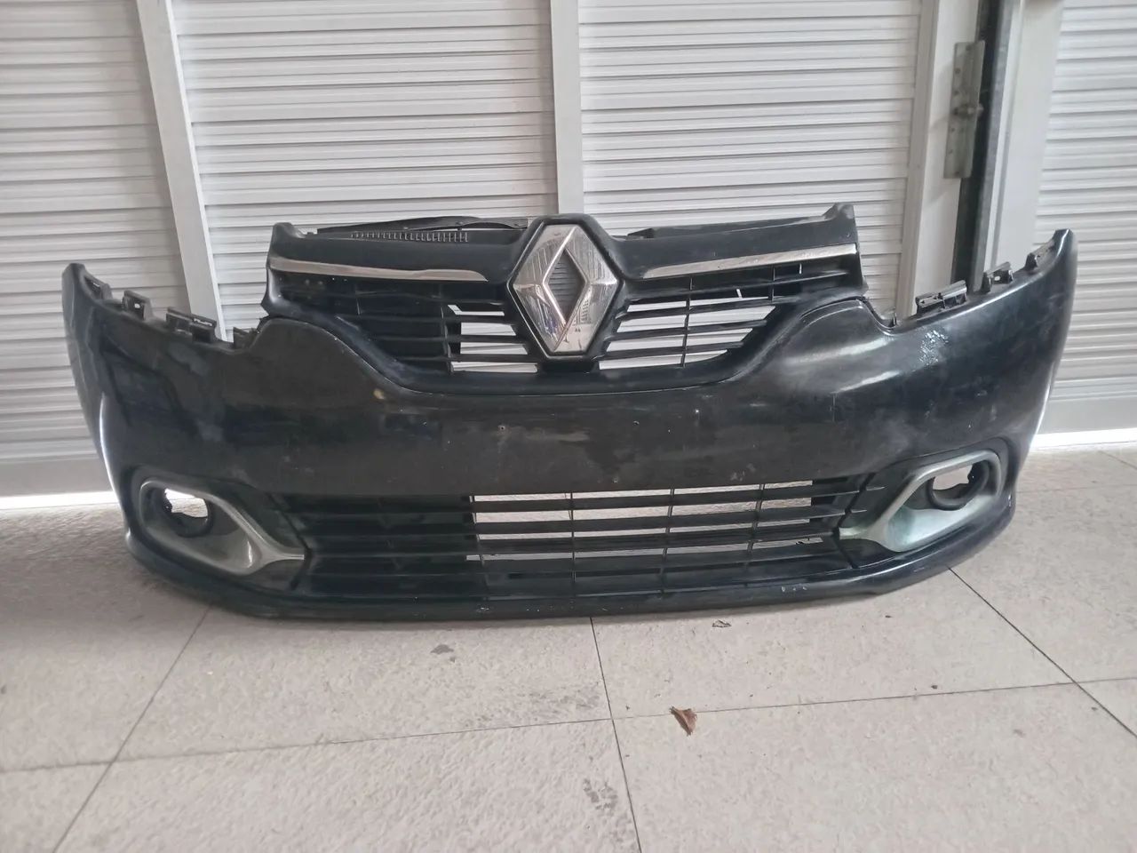 Parachoque de Renault logan  - Foto 4