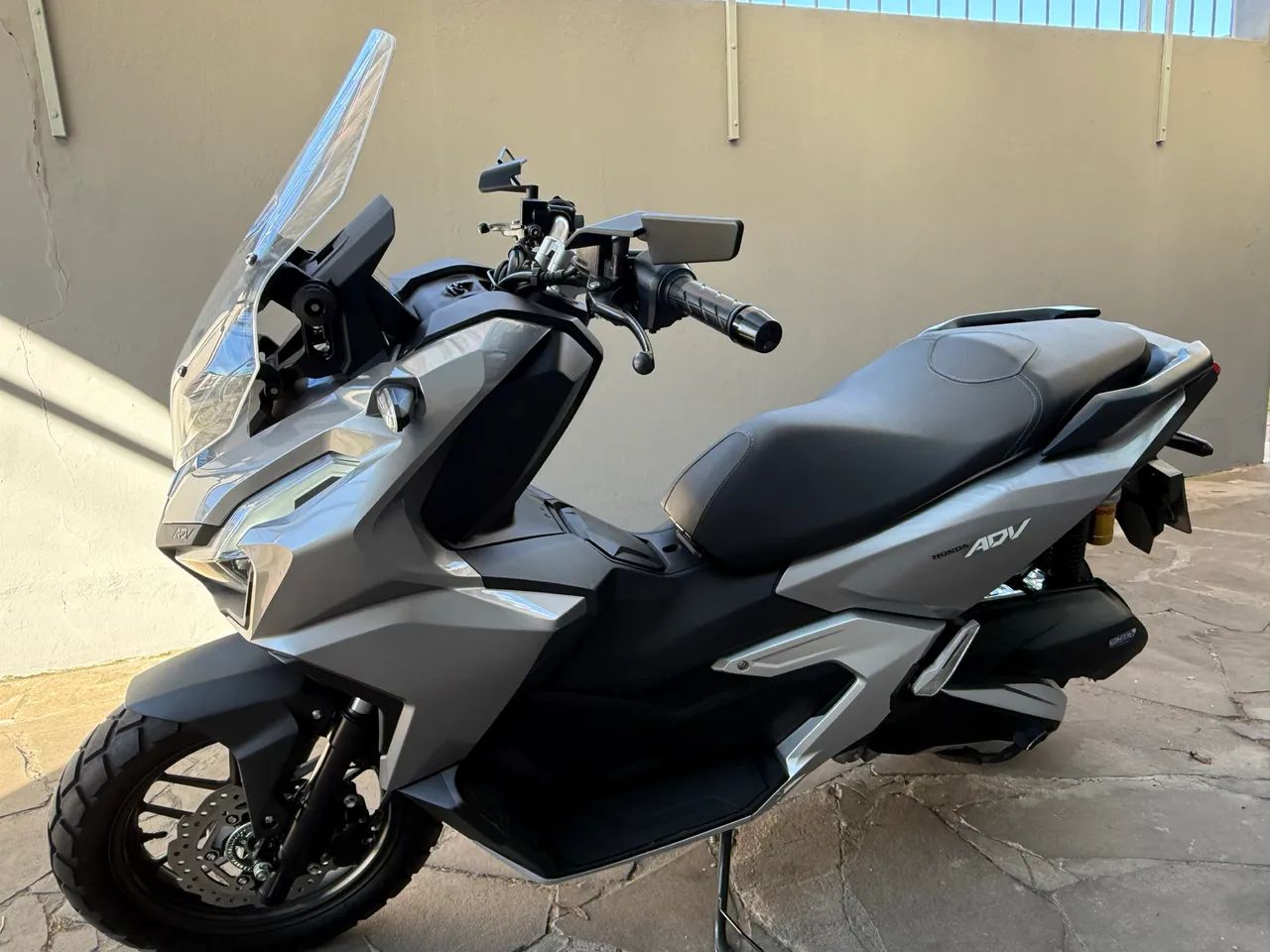 HONDA ADV 160 ZERADA