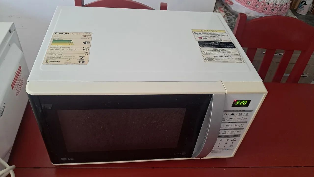 Micro-ondas LG Branco Revisado e Funcionando Perfeitamente - Foto 3