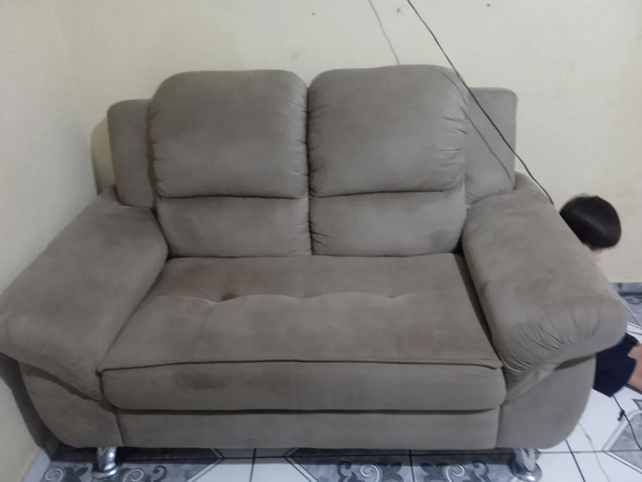 Sofá novo 1 mês de uso  - Foto 2