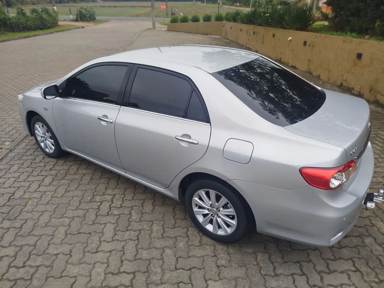 Toyota Corolla Altis 2.0 Flex 16V Aut. 2013 - Foto 5
