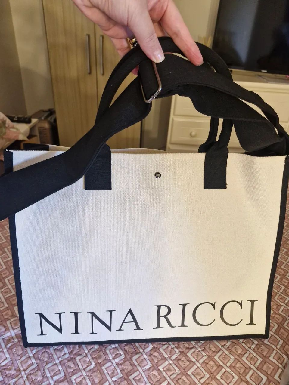 Bolsa Nina ricci nova!