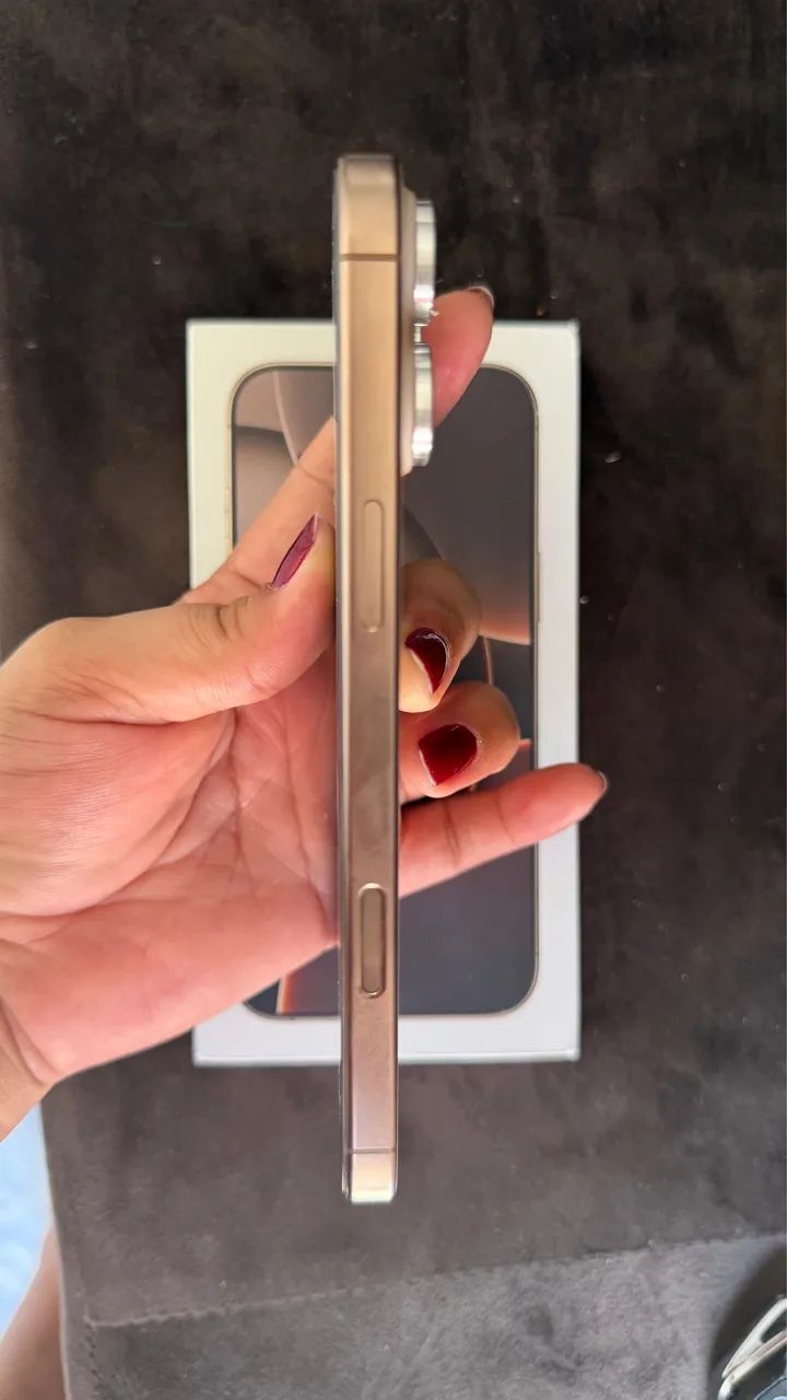 Iphone 16 Pro Max - Foto 3