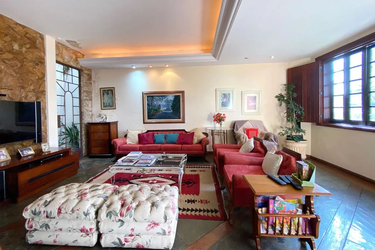 Casa à Venda - São Pedro, 5 Quartos, 520 m2