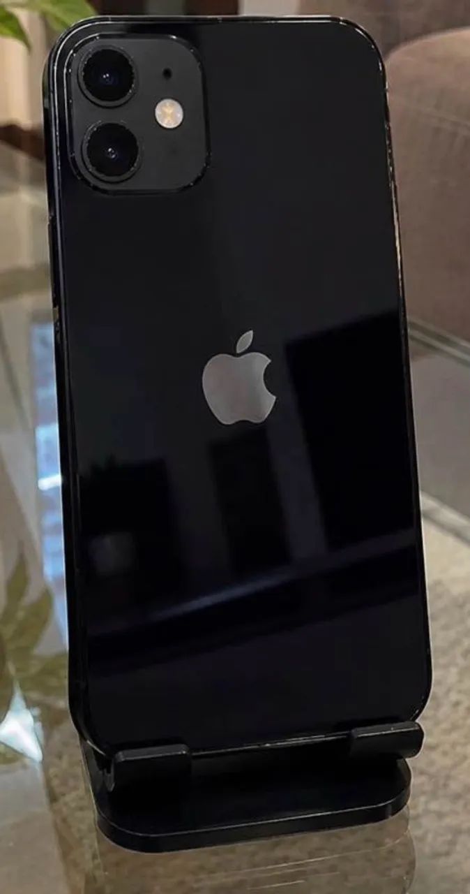 iPhone 12, 64 gigas pegando perfeitamente zap *81 - Foto 2